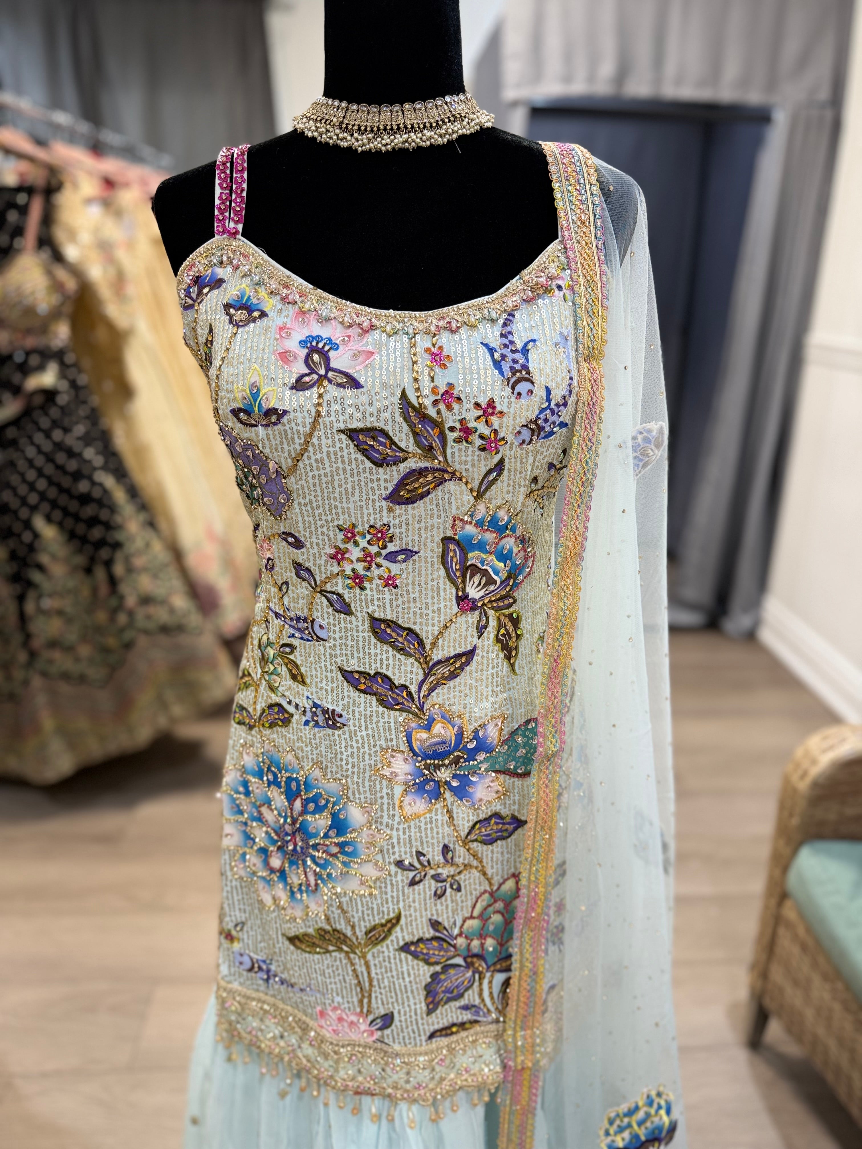 Embroidered suit – Kanada Kulture