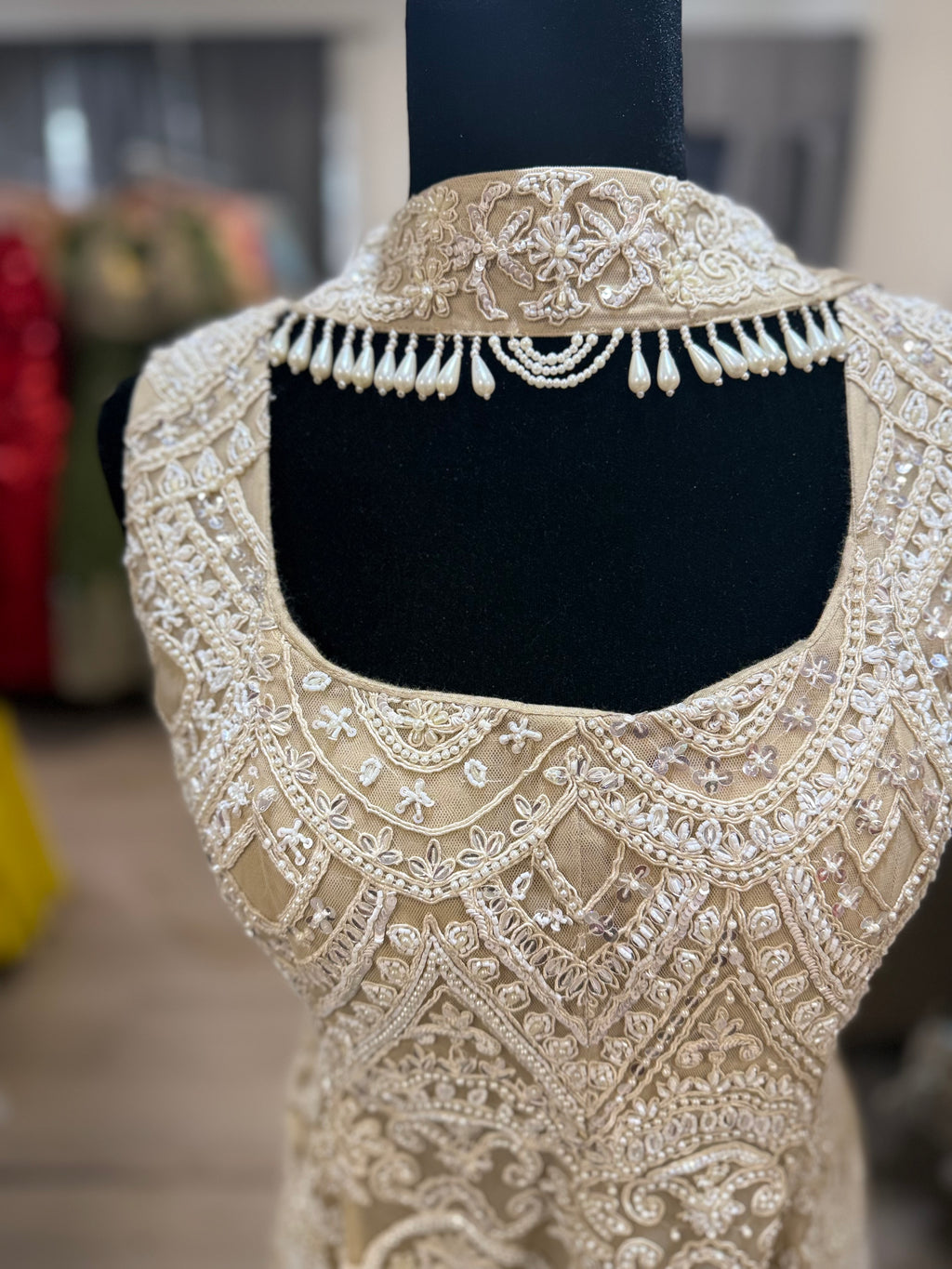 Embroidered suit – Kanada Kulture