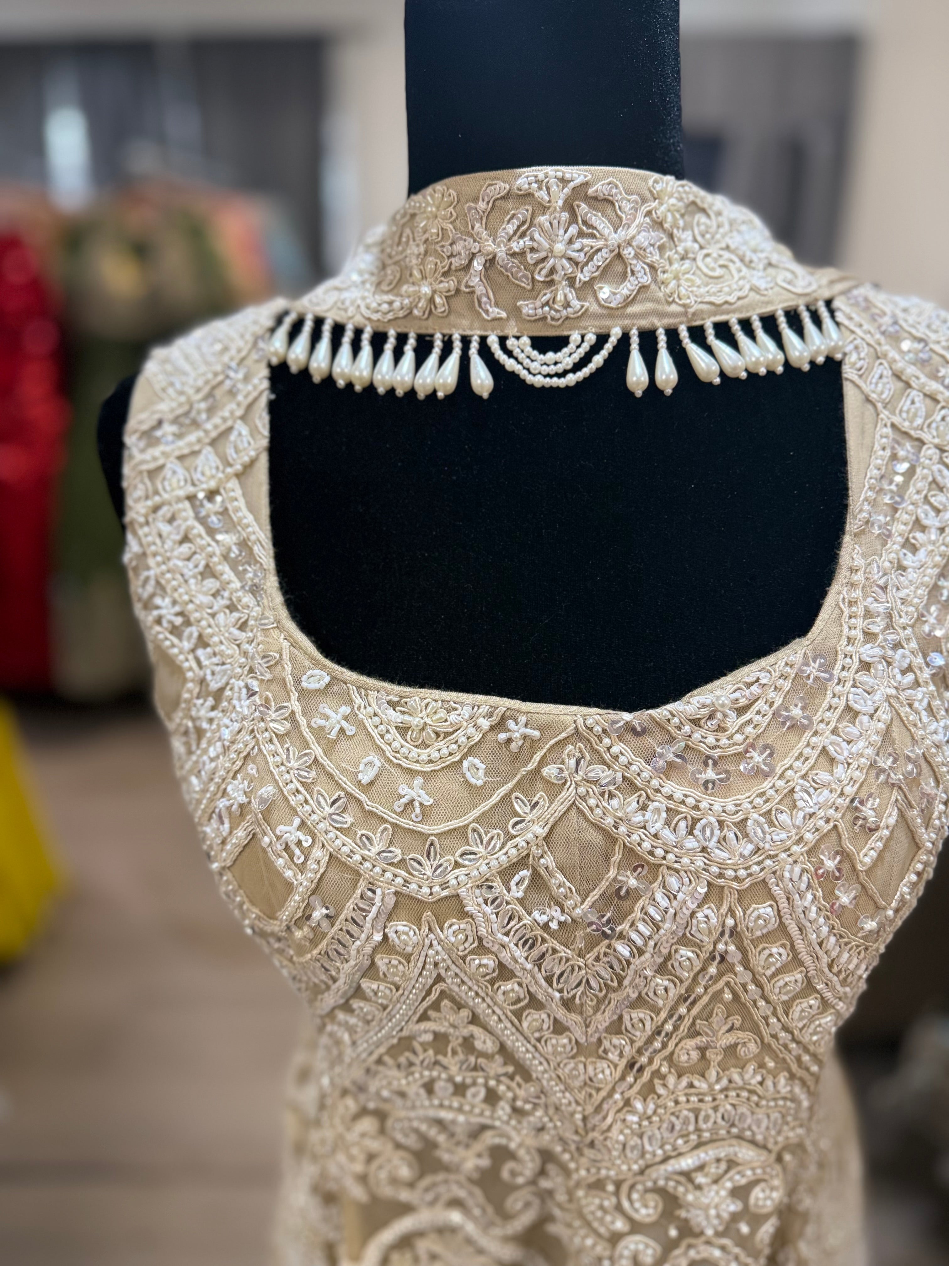 Embroidered suit – Kanada Kulture