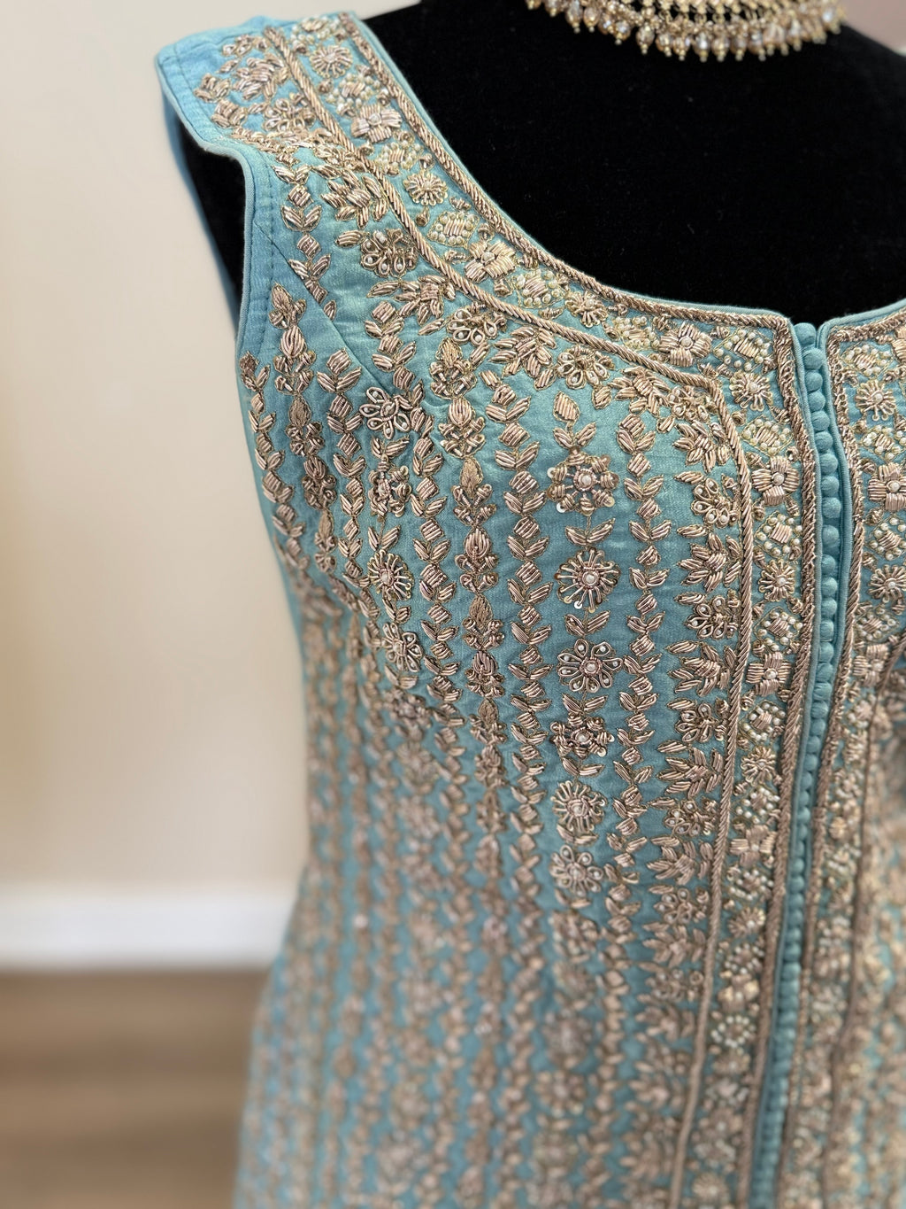 Zardozi work Embroidered suit – Kanada Kulture