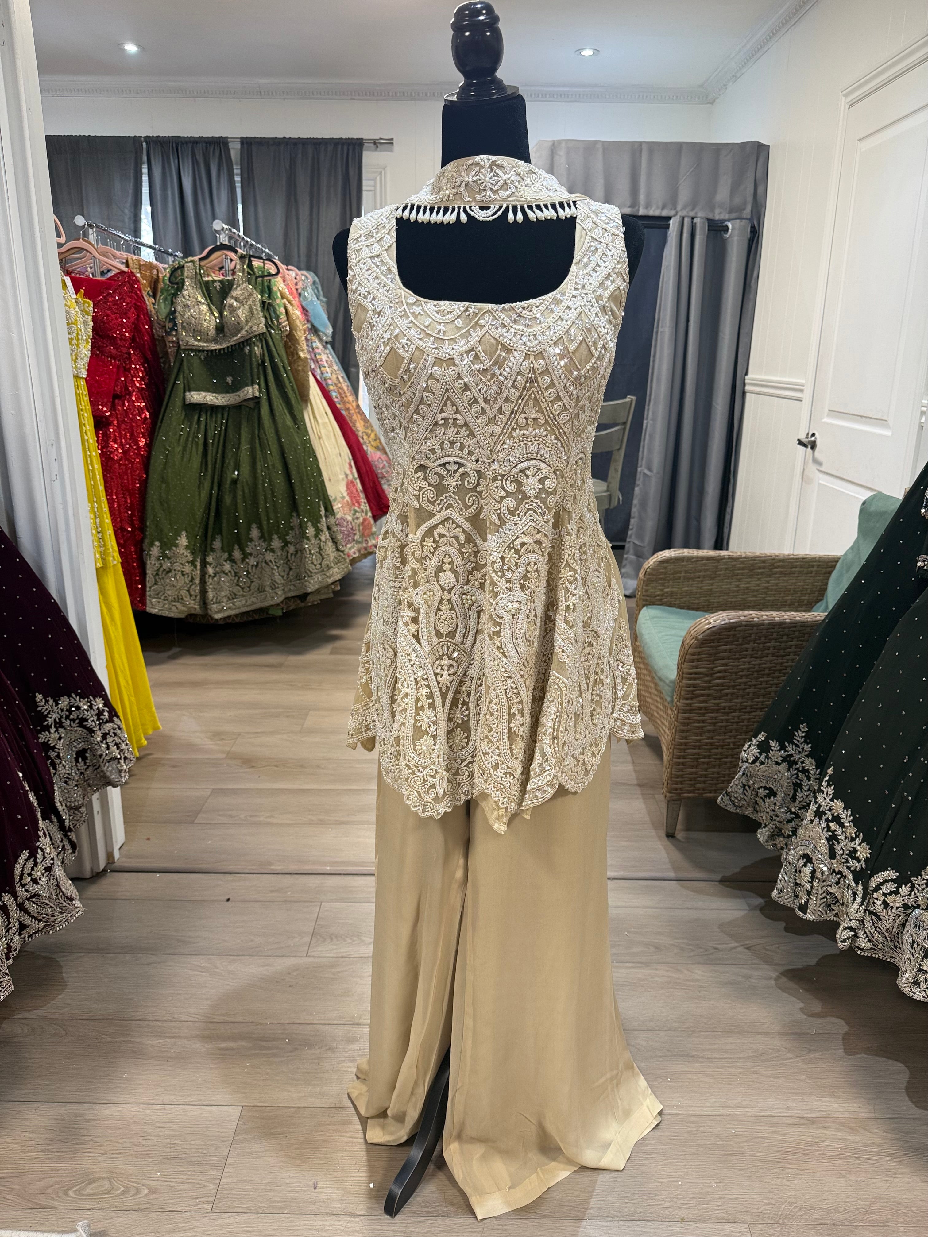 Embroidered suit – Kanada Kulture