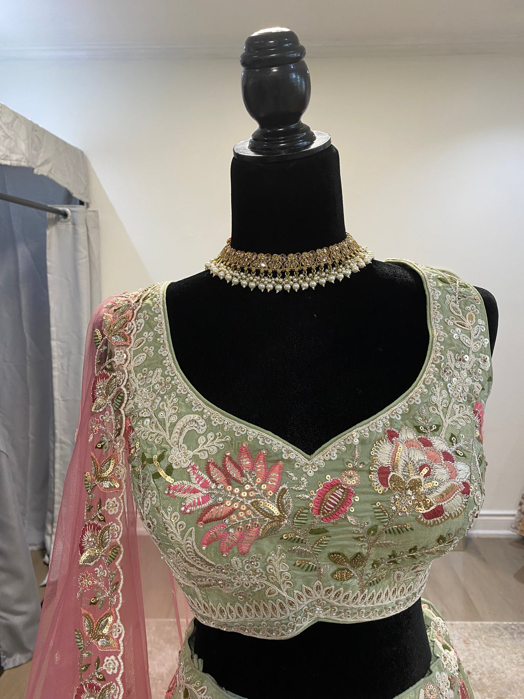 Designer mehendi lehenga