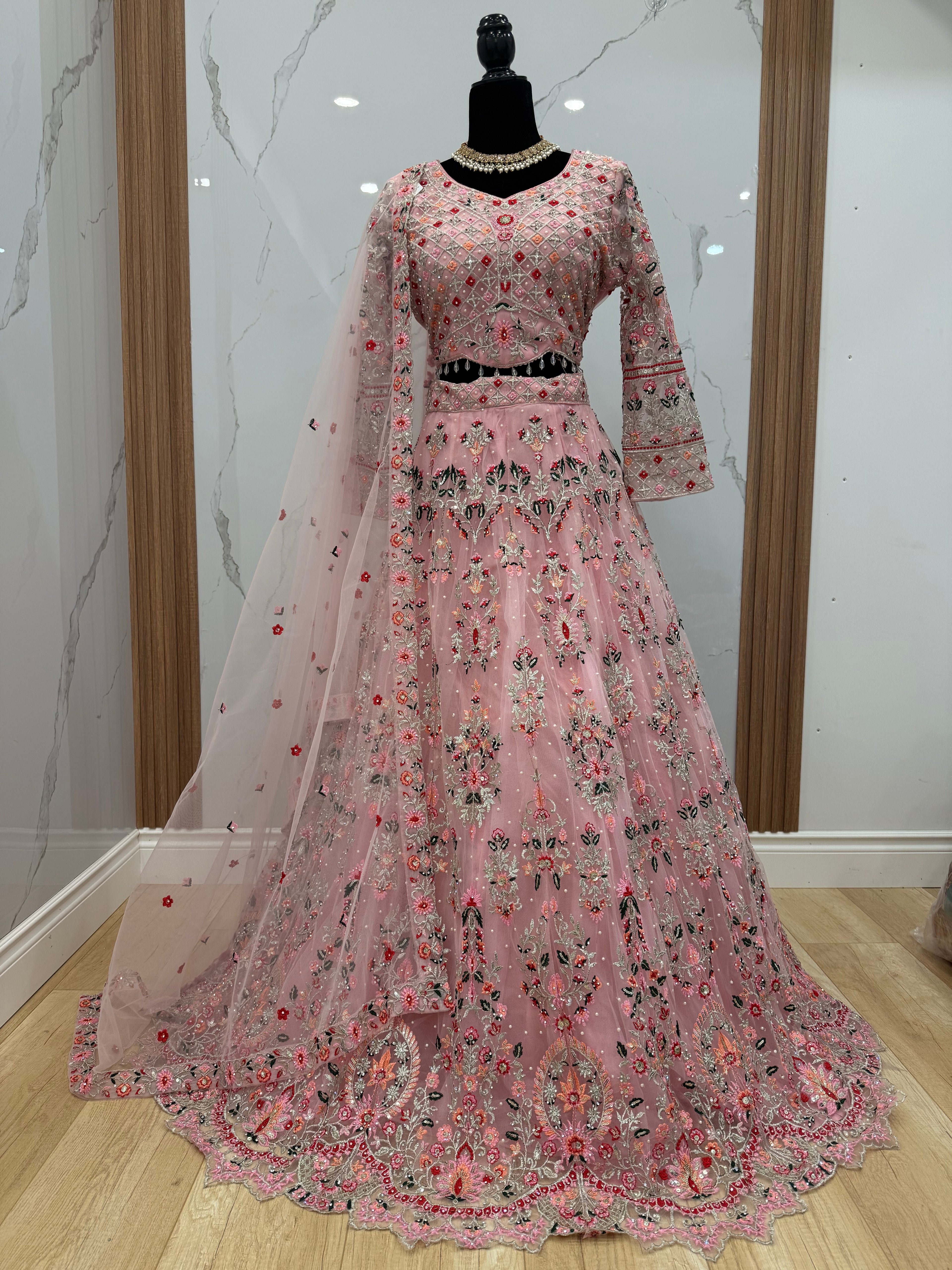 Beautiful wedding Wear Lehenga Choli