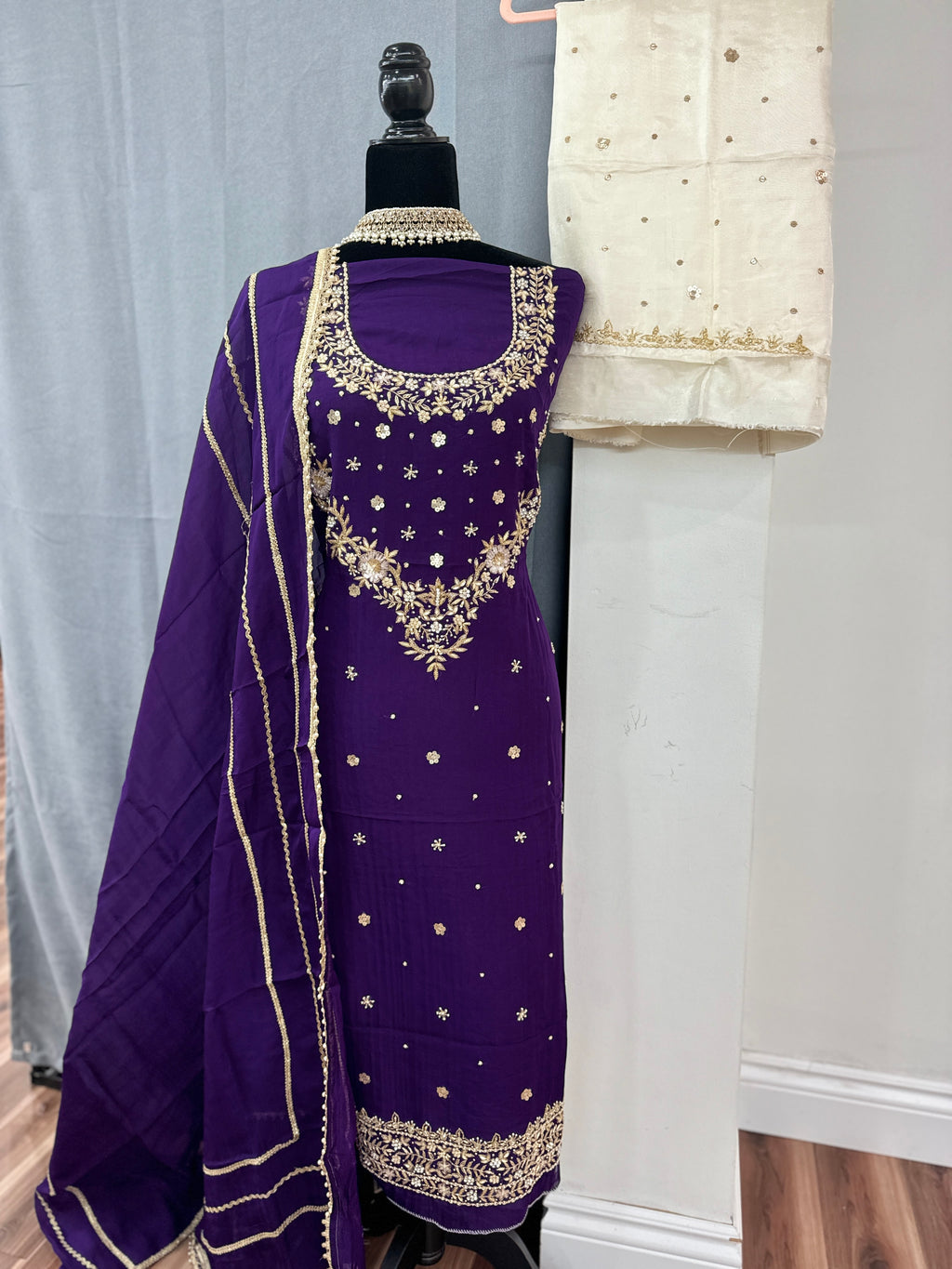 Hand Embroidered unstitched Suit – Kanada Kulture