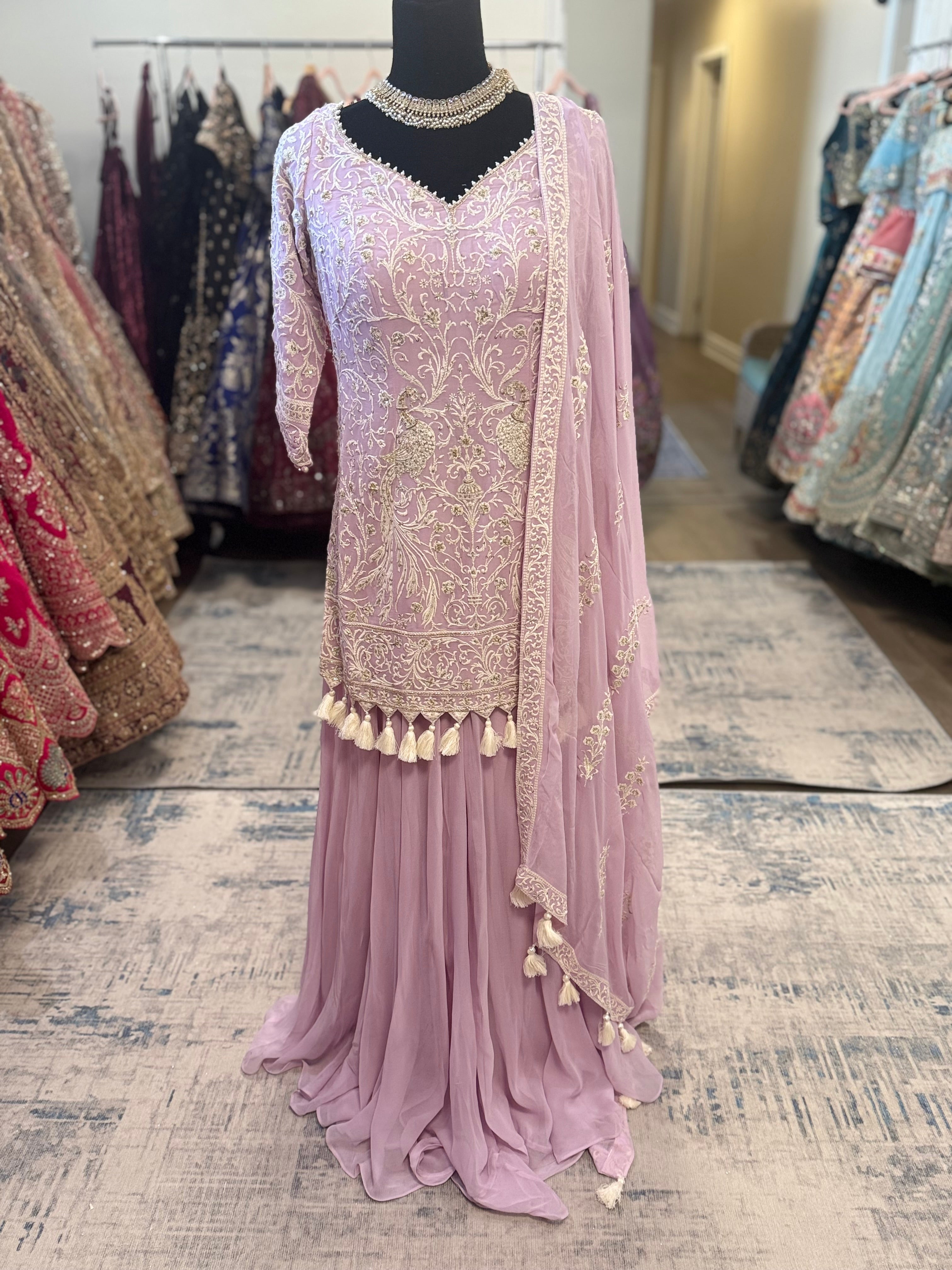 Pretty pretty Embroidered suit – Kanada Kulture