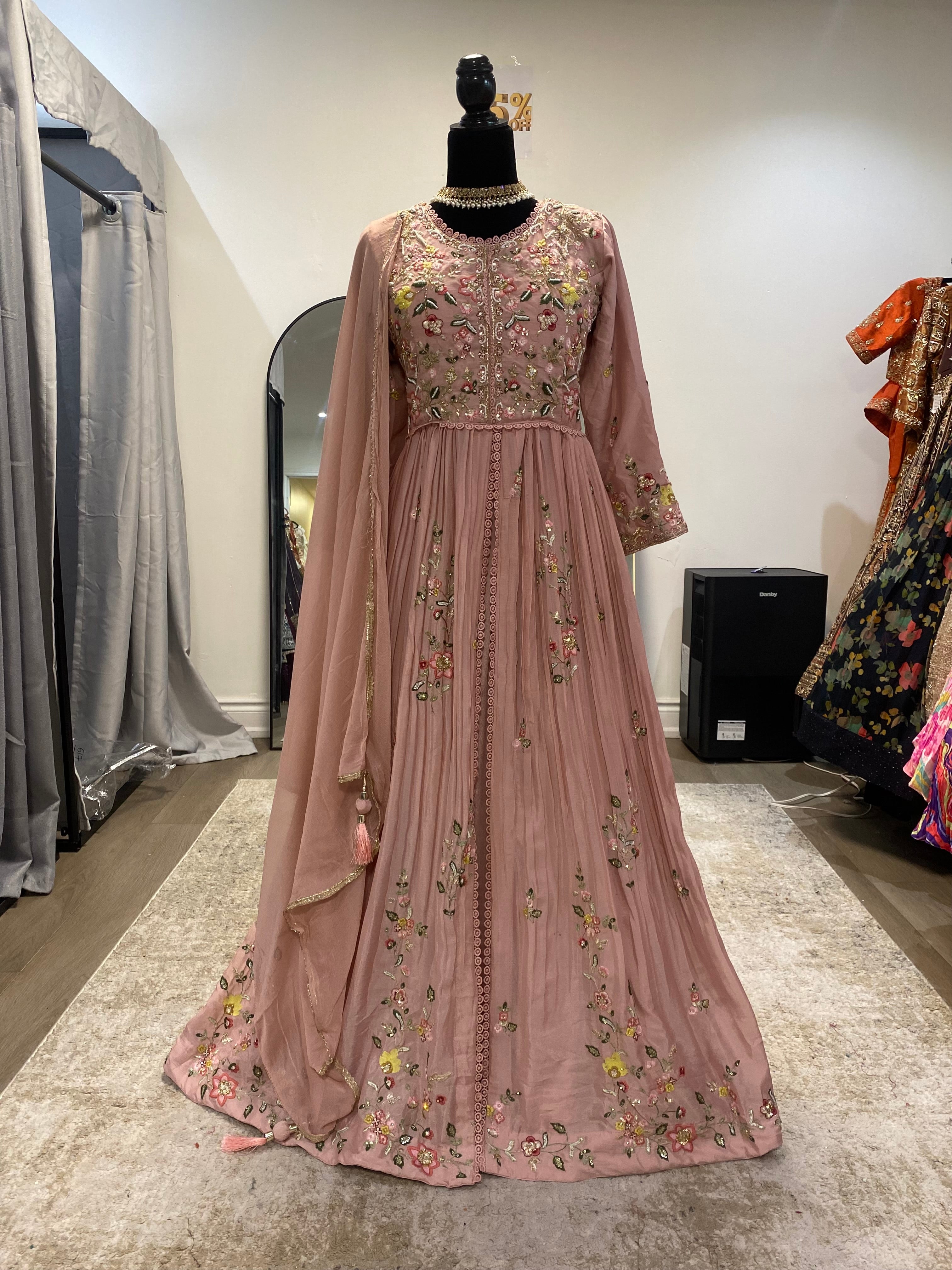 Center cut Embroidered suit – Kanada Kulture