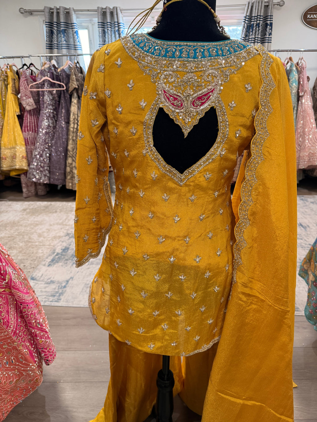 Embroidered suit – Kanada Kulture