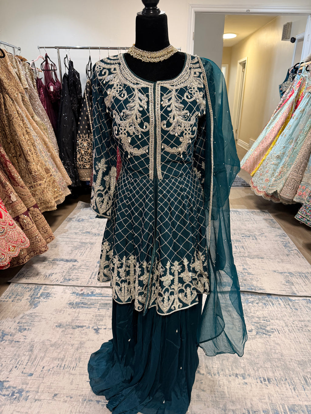 Embroidered suit – Kanada Kulture