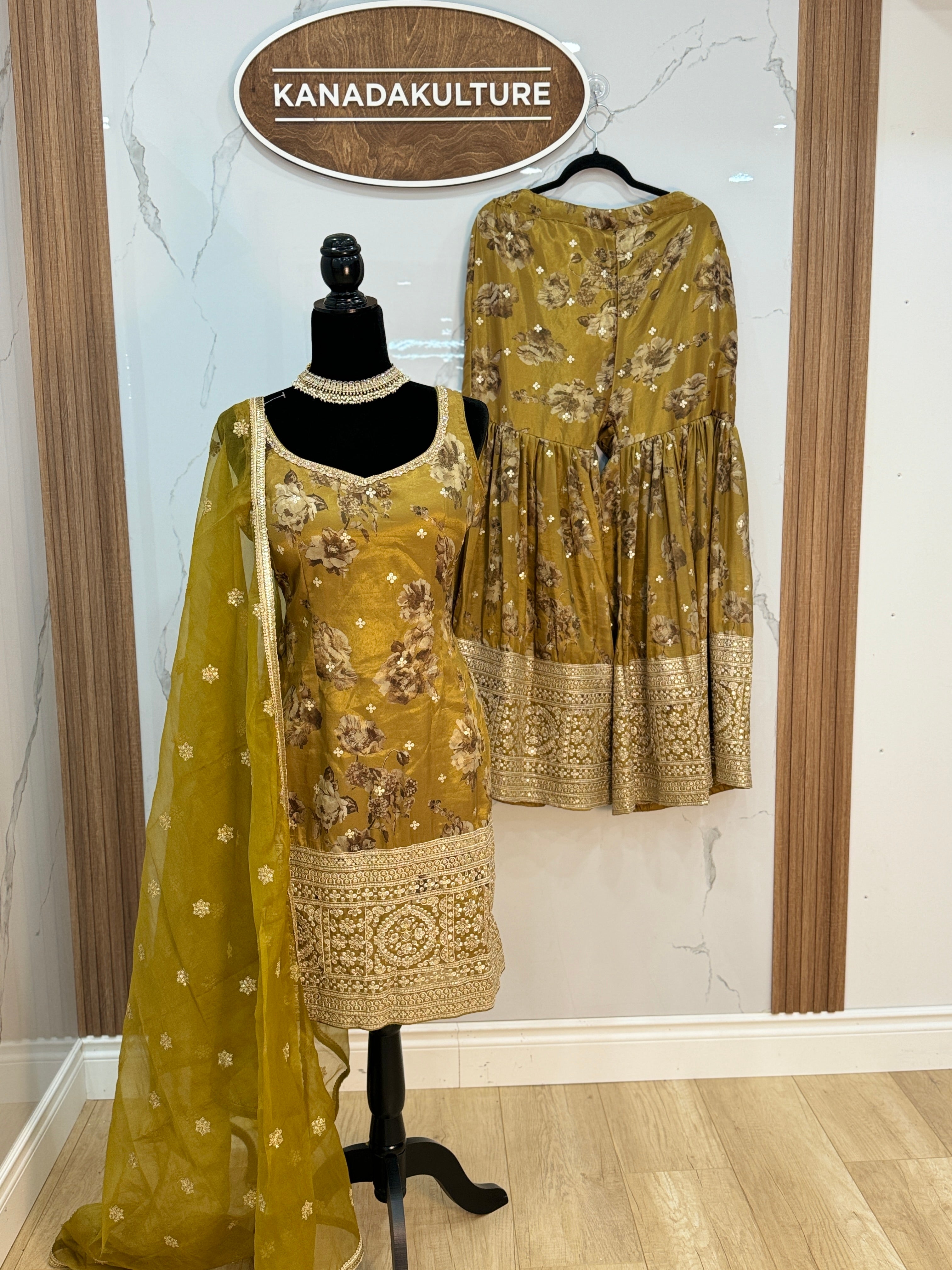 Embroidered palzoo Suit – Kanada Kulture