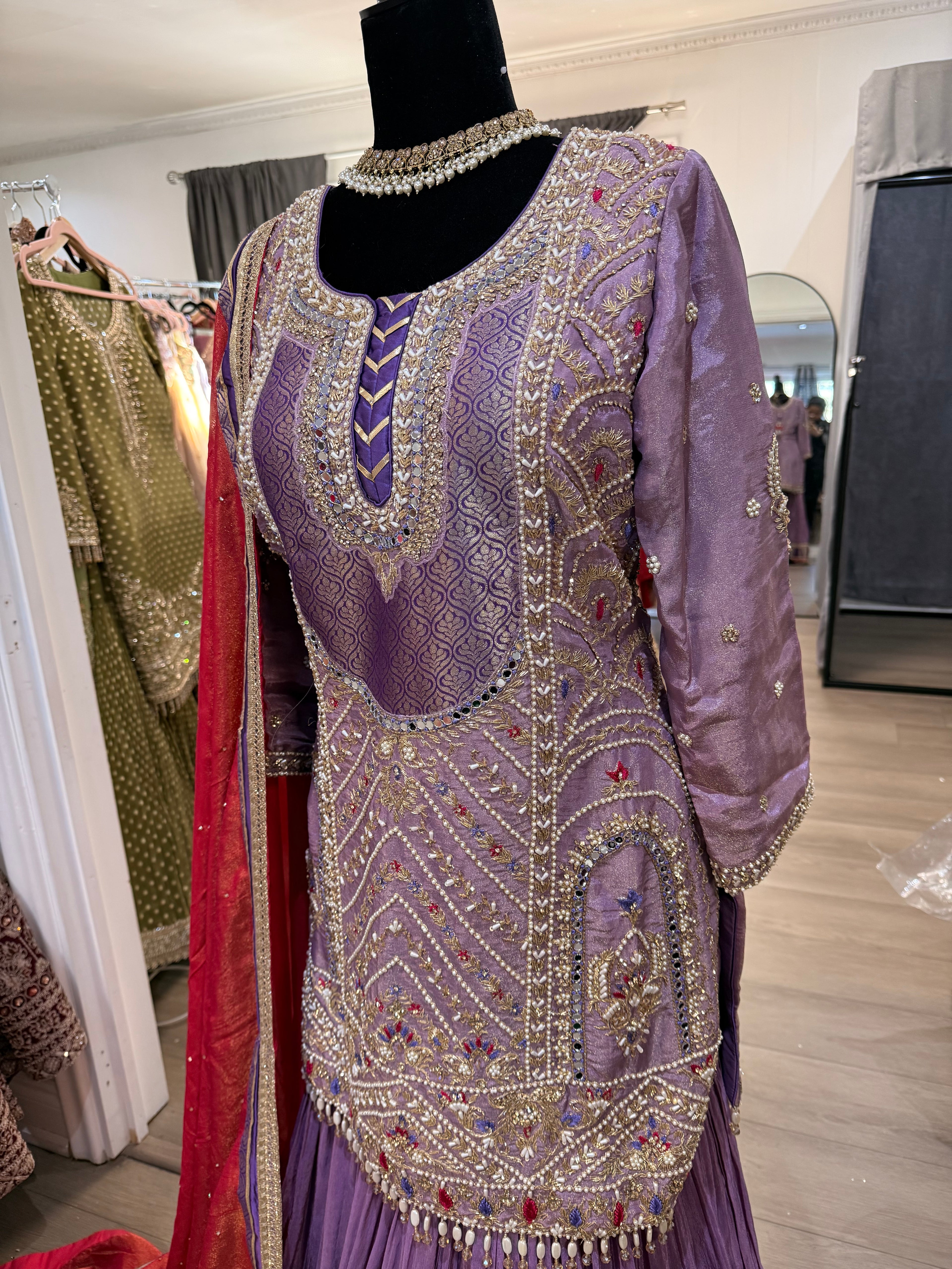 Embroidered suit – Kanada Kulture