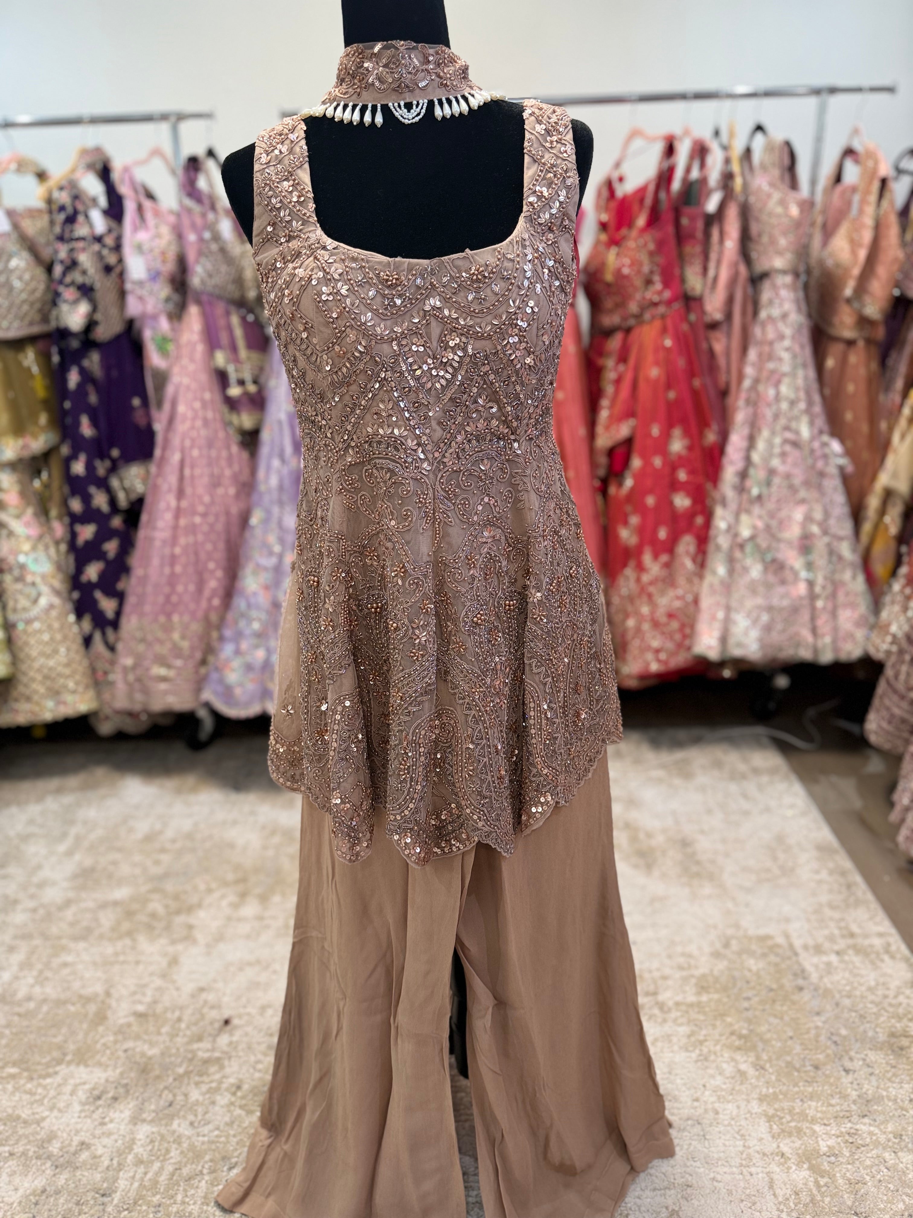 Embroidered suit – Kanada Kulture