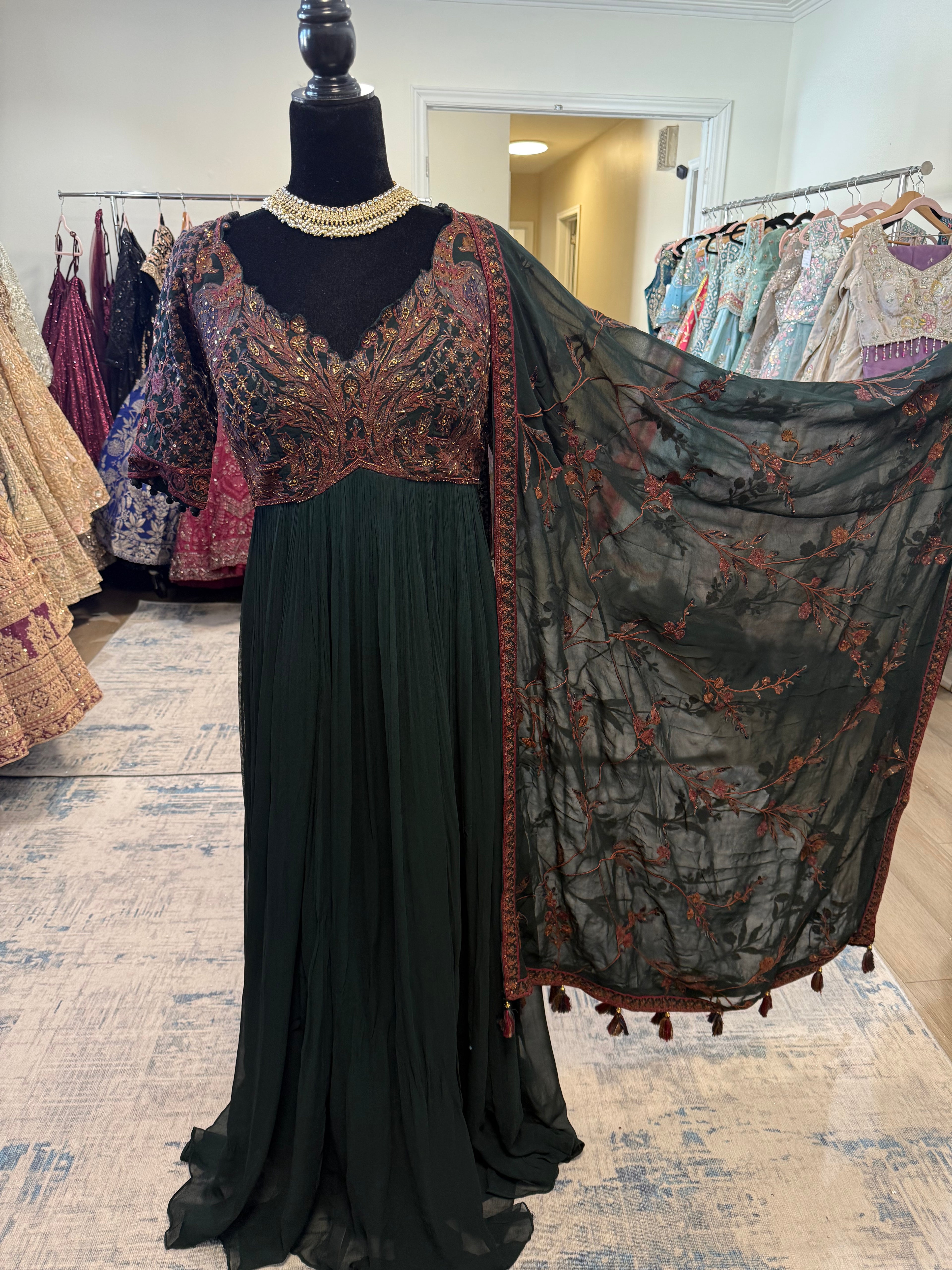 Embroidered suit – Kanada Kulture