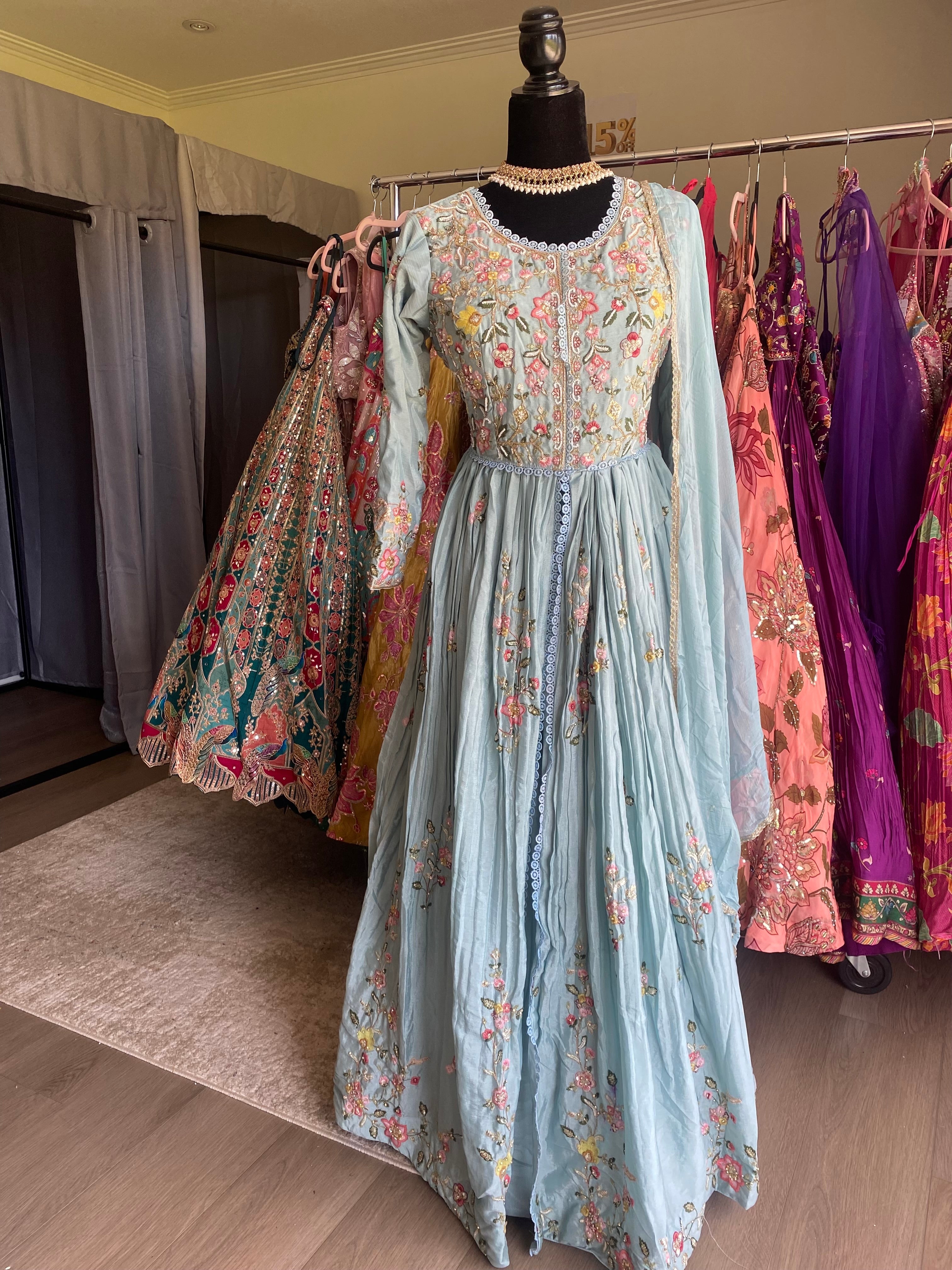 Center cut Embroidered suit – Kanada Kulture