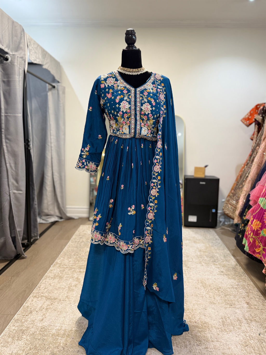 Embroidered suit – Kanada Kulture