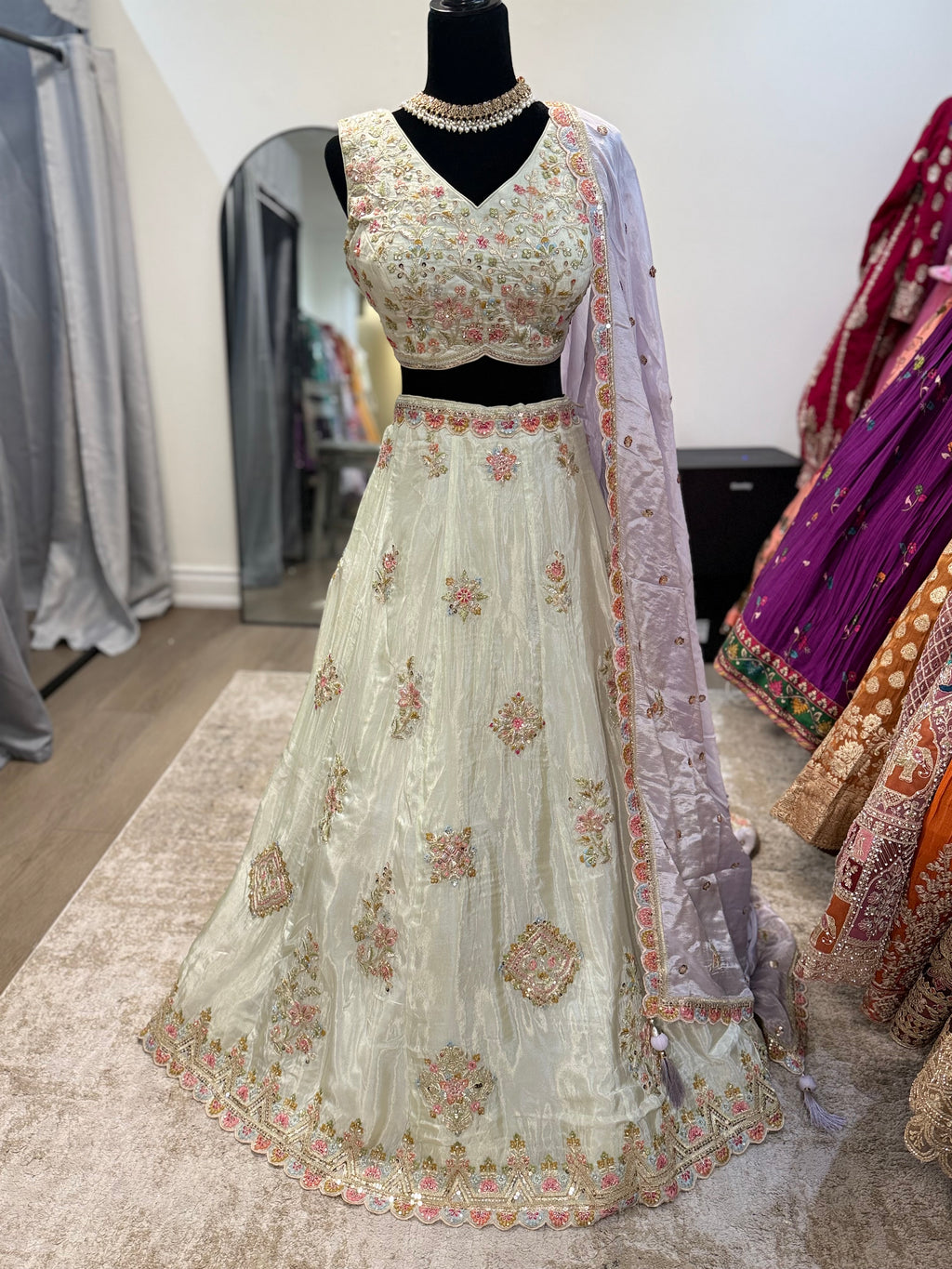 Beautiful wedding Wear Lehenga Choli