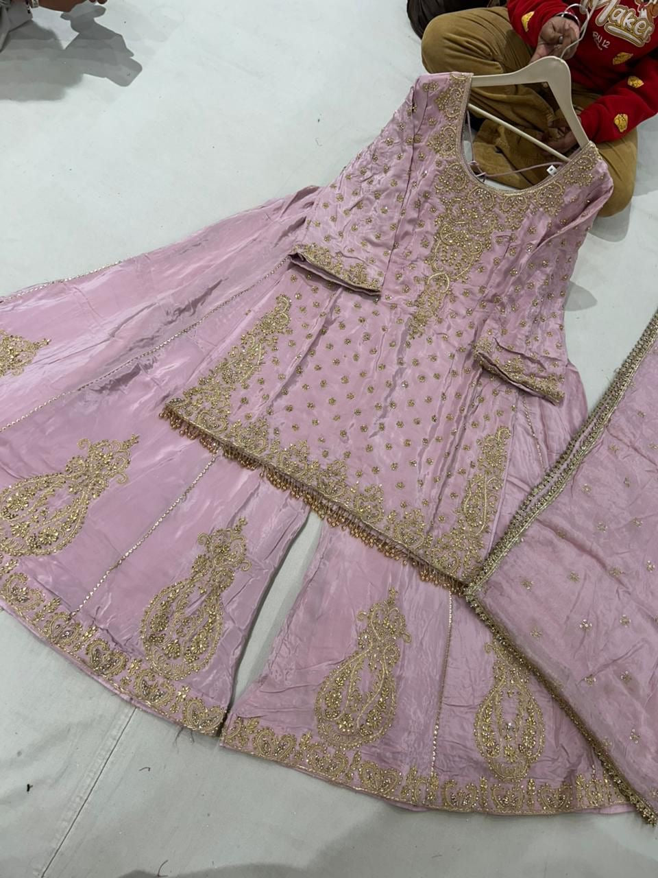 Size 50 Embroidered suit – Kanada Kulture