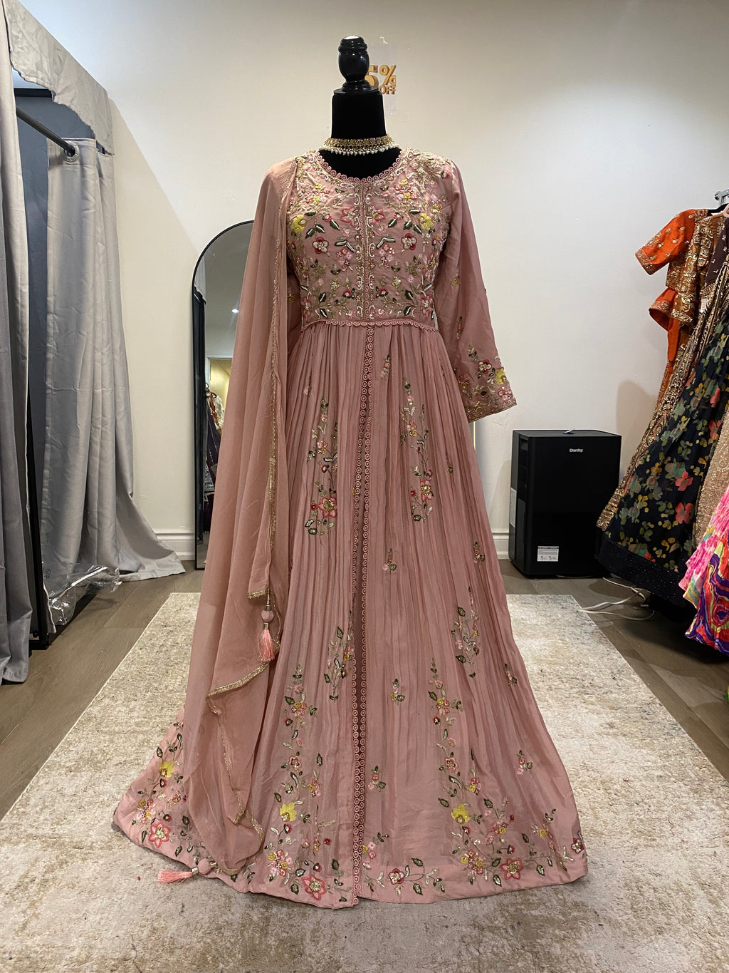 Center cut Embroidered suit – Kanada Kulture