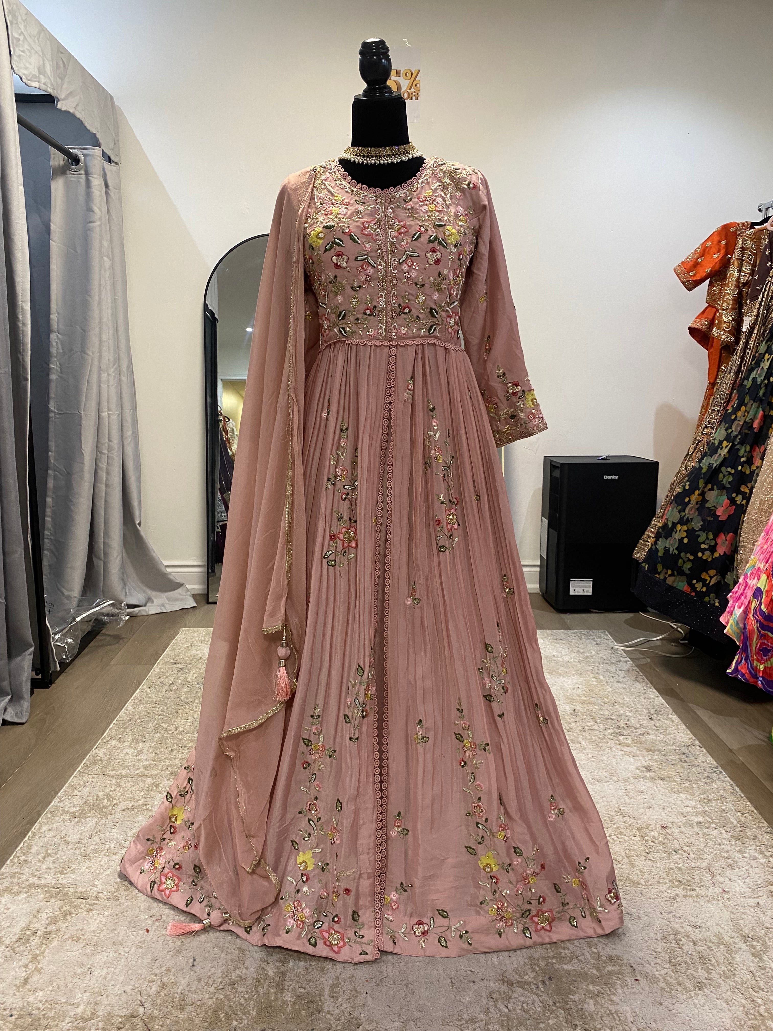 Center cut Embroidered suit – Kanada Kulture