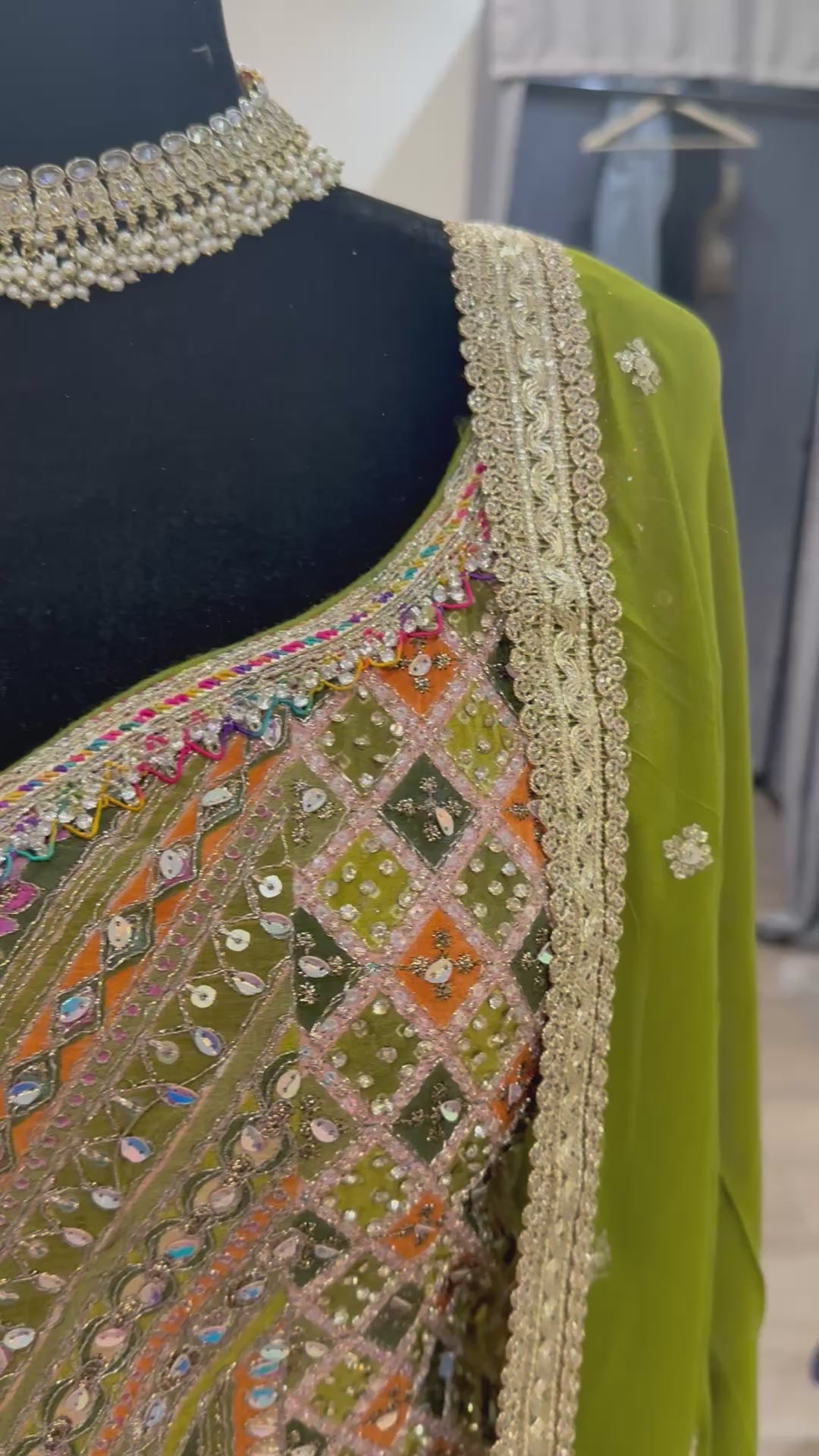 Thread Zari work Embroidered suit – Kanada Kulture
